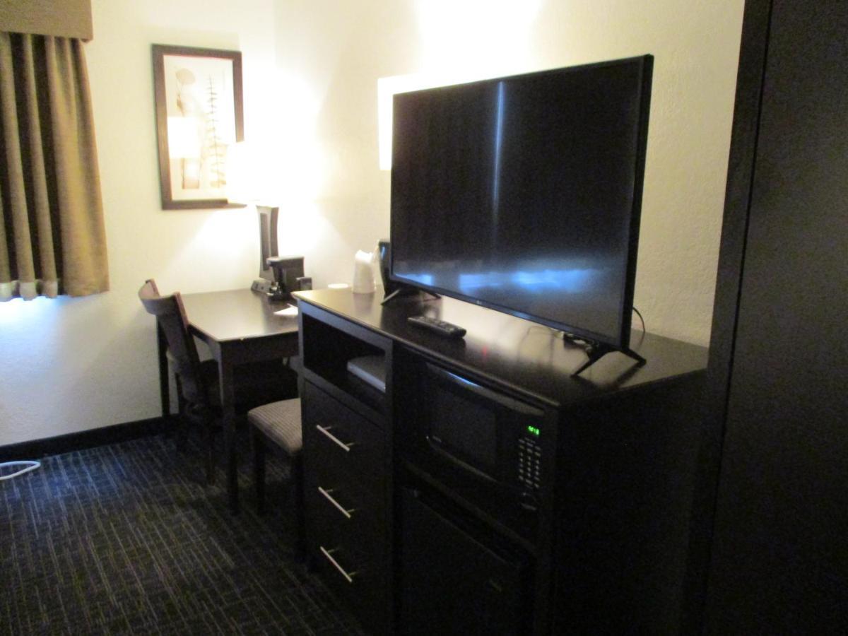 Americinn By Wyndham Hayward Buitenkant foto