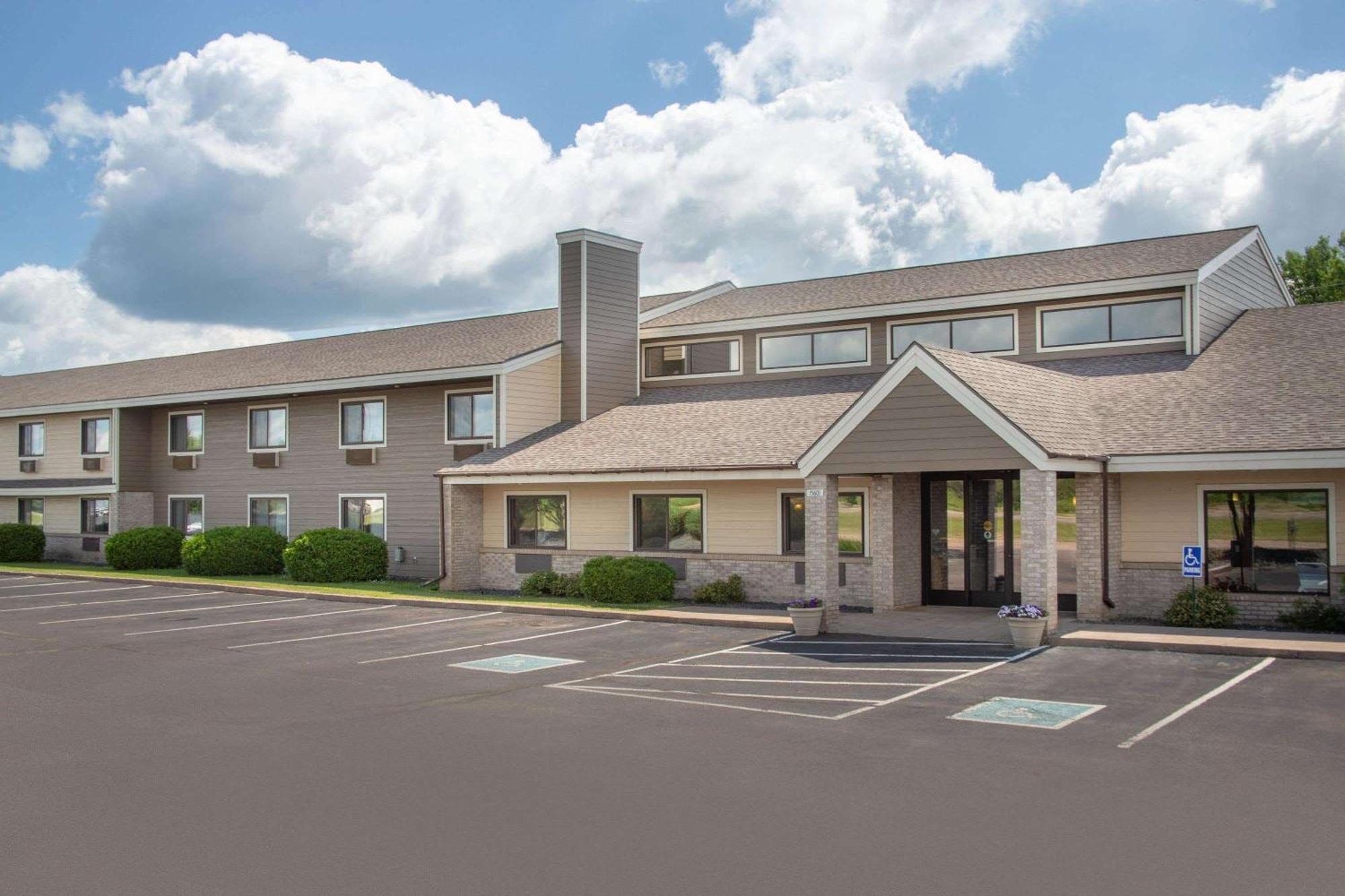 Americinn By Wyndham Hayward Buitenkant foto